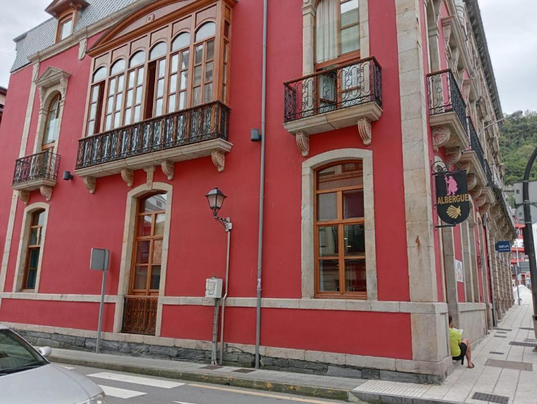 Albergue De Peregrinos Villa De Luarca Bagian luar foto